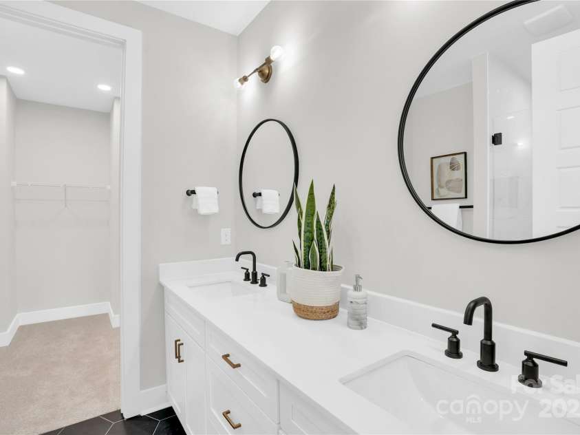 3441 Byrnes Street, Charlotte, NC 28205.  MLS# CAR4241240, YatesRealty ID 29601. 