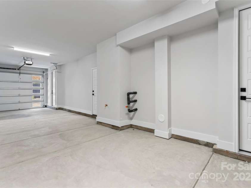 3441 Byrnes Street, Charlotte, NC 28205.  MLS# CAR4241240, YatesRealty ID 29601. 