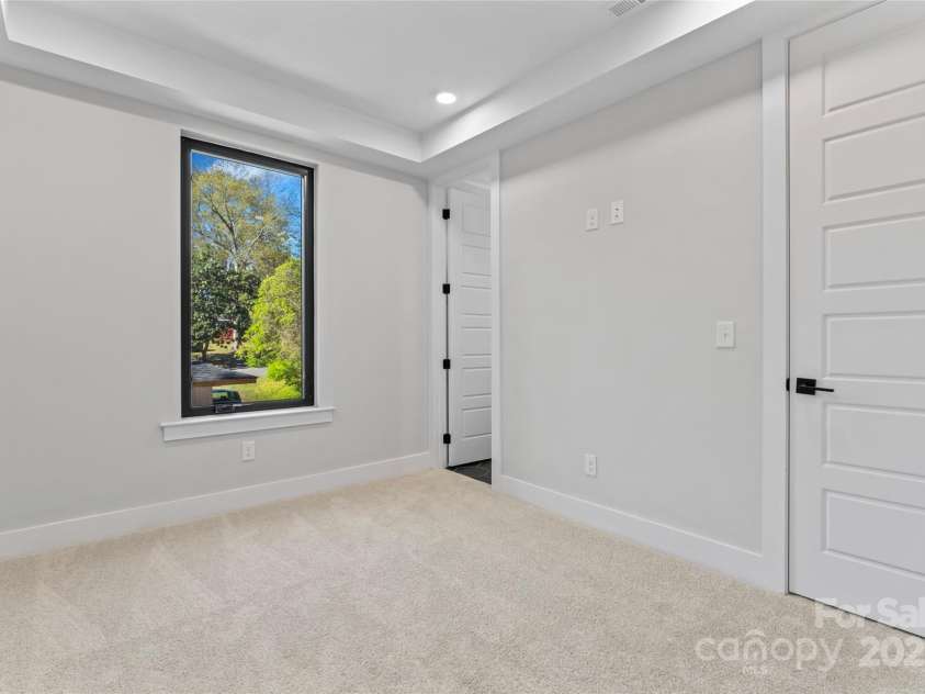 3441 Byrnes Street, Charlotte, NC 28205.  MLS# CAR4241240, YatesRealty ID 29601. 