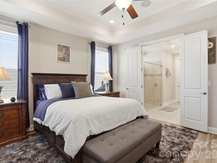 7111 Overjoyed Crossing, Charlotte, NC 28215.  MLS# CAR4381473, YatesRealty ID 29601. 