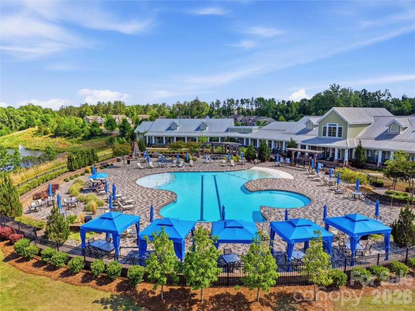 7111 Overjoyed Crossing, Charlotte, NC 28215.  MLS# CAR4381473, YatesRealty ID 29601. 