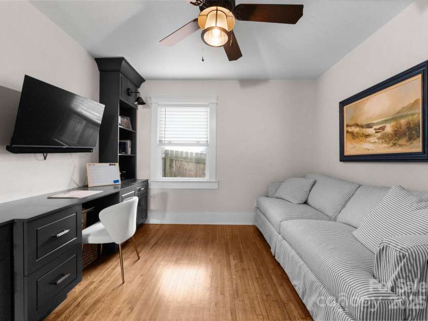 1751 Merriman Avenue, Charlotte, NC 28203.  MLS# CAR4246707, YatesRealty ID 29602. 