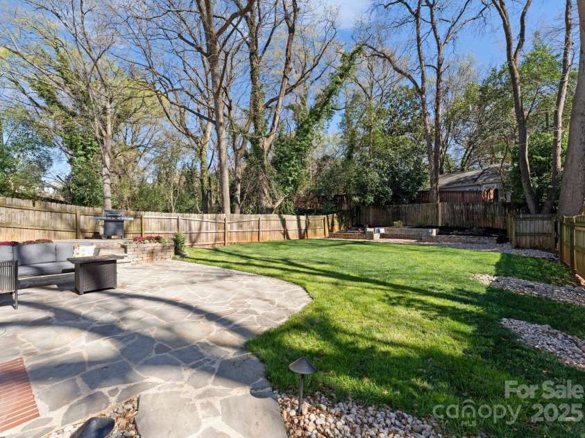 1751 Merriman Avenue, Charlotte, NC 28203.  MLS# CAR4246707, YatesRealty ID 29602. 