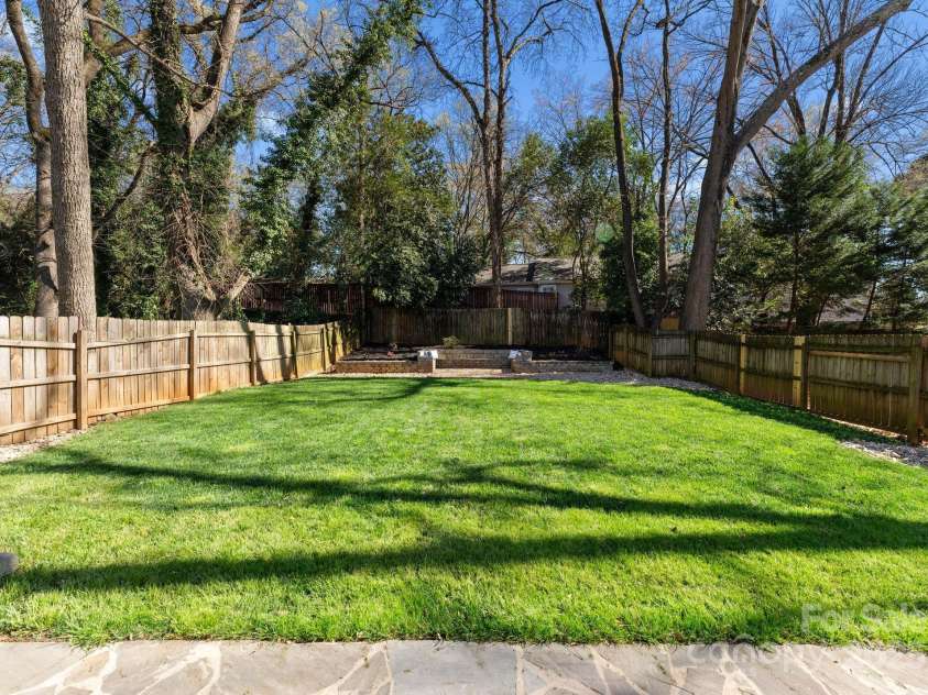 1751 Merriman Avenue, Charlotte, NC 28203.  MLS# CAR4246707, YatesRealty ID 29602. 