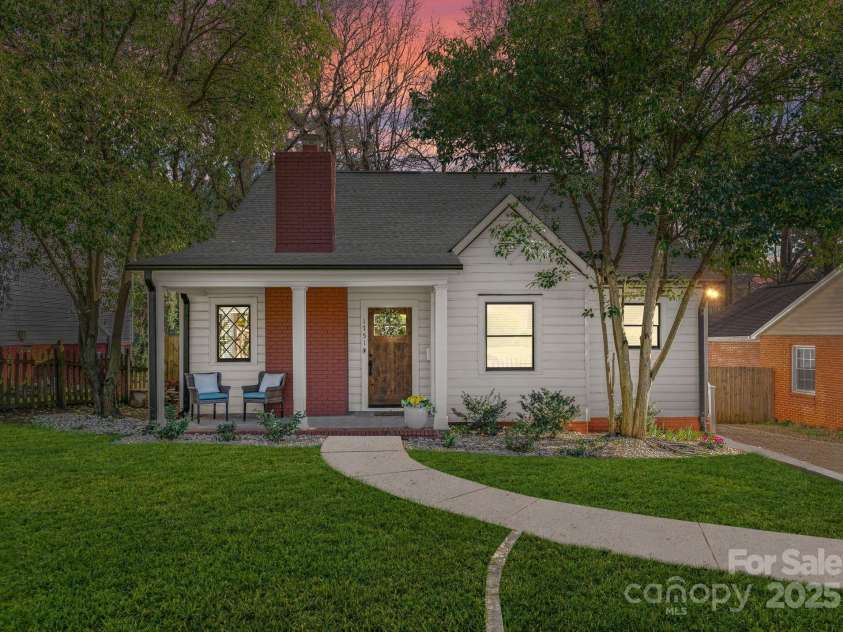 1751 Merriman Avenue, Charlotte, NC 28203.  MLS# CAR4246707, YatesRealty ID 29602. 