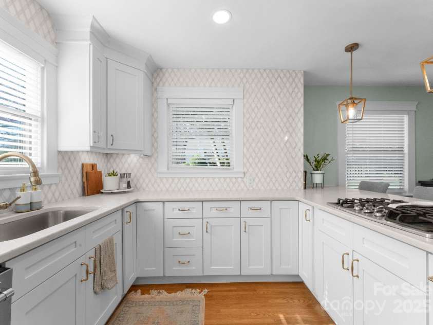 1751 Merriman Avenue, Charlotte, NC 28203.  MLS# CAR4246707, YatesRealty ID 29602. 