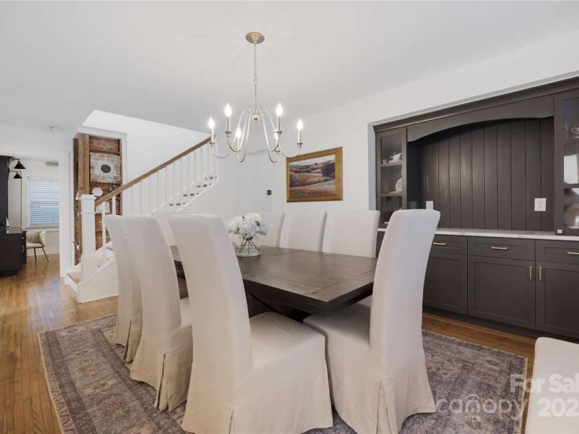 1751 Merriman Avenue, Charlotte, NC 28203.  MLS# CAR4307833, YatesRealty ID 29602. Built in feature