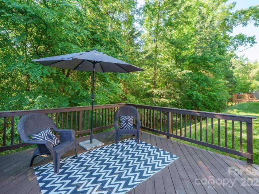 13402 David Jennings Avenue, Charlotte, NC 28213.  MLS# CAR4249699, YatesRealty ID 29603. 