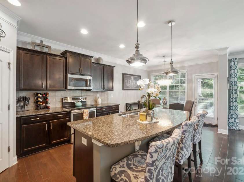 13402 David Jennings Avenue, Charlotte, NC 28213.  MLS# CAR4249699, YatesRealty ID 29603. Kitchen