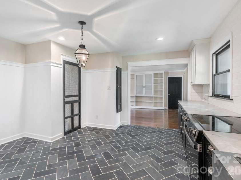 408 Providence Street, Waxhaw, NC 28173.  MLS# CAR4387442, YatesRealty ID 29603. 