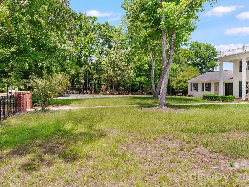408 Providence Street, Waxhaw, NC 28173.  MLS# CAR4387442, YatesRealty ID 29603. 
