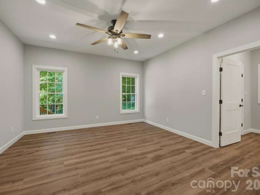 107 Meadow View Street, Morganton, NC 28655.  MLS# CAR4388143, YatesRealty ID 29604. 
