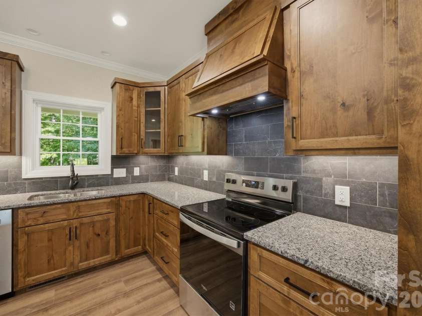 107 Meadow View Street, Morganton, NC 28655.  MLS# CAR4388143, YatesRealty ID 29604. 