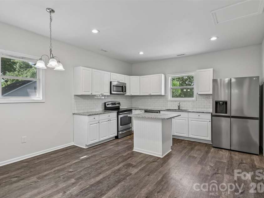 2509 Gardner Street, Gastonia, NC 28056.  MLS# CAR4387346, YatesRealty ID 29605. Dining Area/Kitchen
