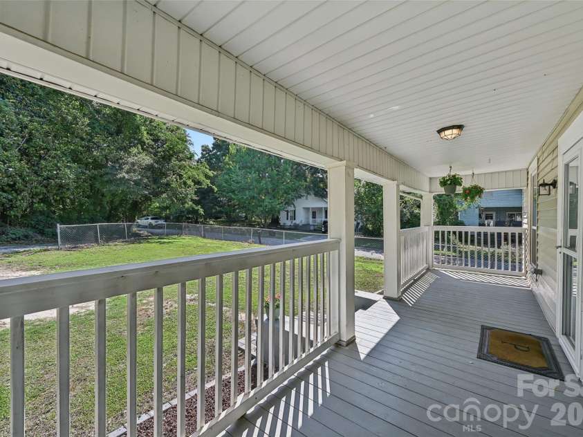 2509 Gardner Street, Gastonia, NC 28056.  MLS# CAR4387346, YatesRealty ID 29605. Front Porch