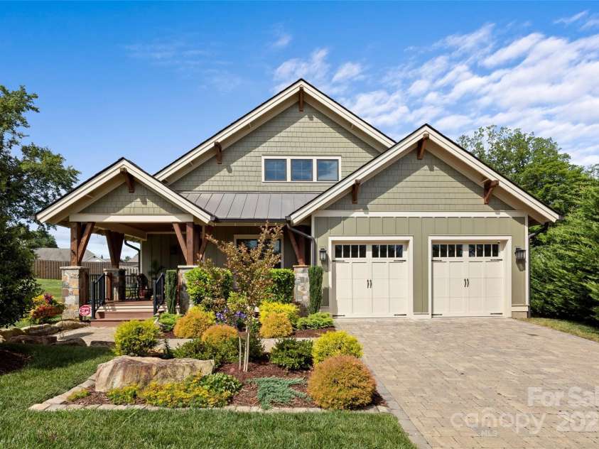 6 Starwood Valley Trail, Arden, NC 28704.  MLS# CAR4277561, YatesRealty ID 29605. 