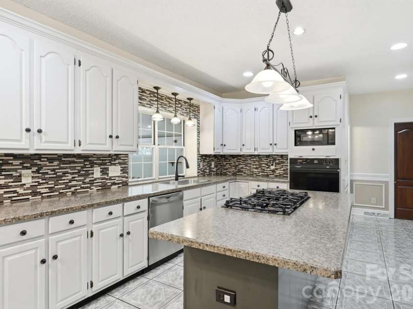 12816 Hidden Hills Lane, Mint Hill, NC 28227.  MLS# CAR4390541, YatesRealty ID 29606. 