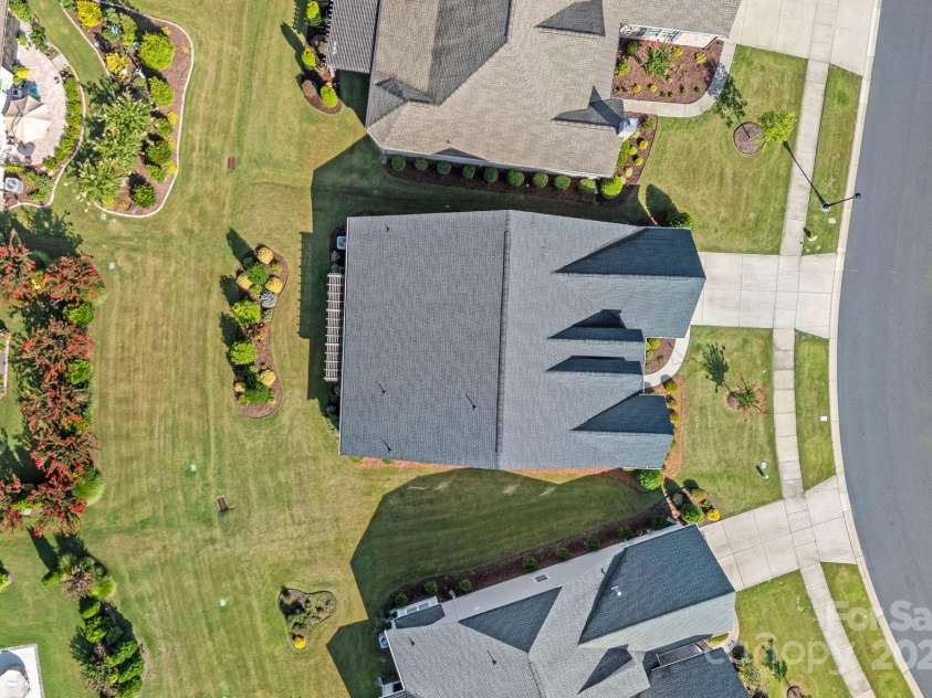 12018 Cove Court, Charlotte, NC 28278.  MLS# CAR4277468, YatesRealty ID 29607. 