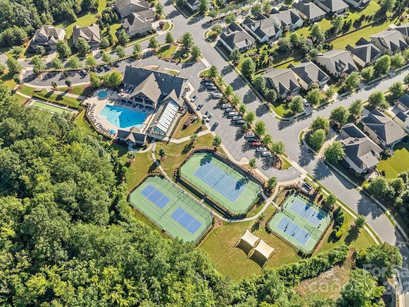 12018 Cove Court, Charlotte, NC 28278.  MLS# CAR4277468, YatesRealty ID 29607. 