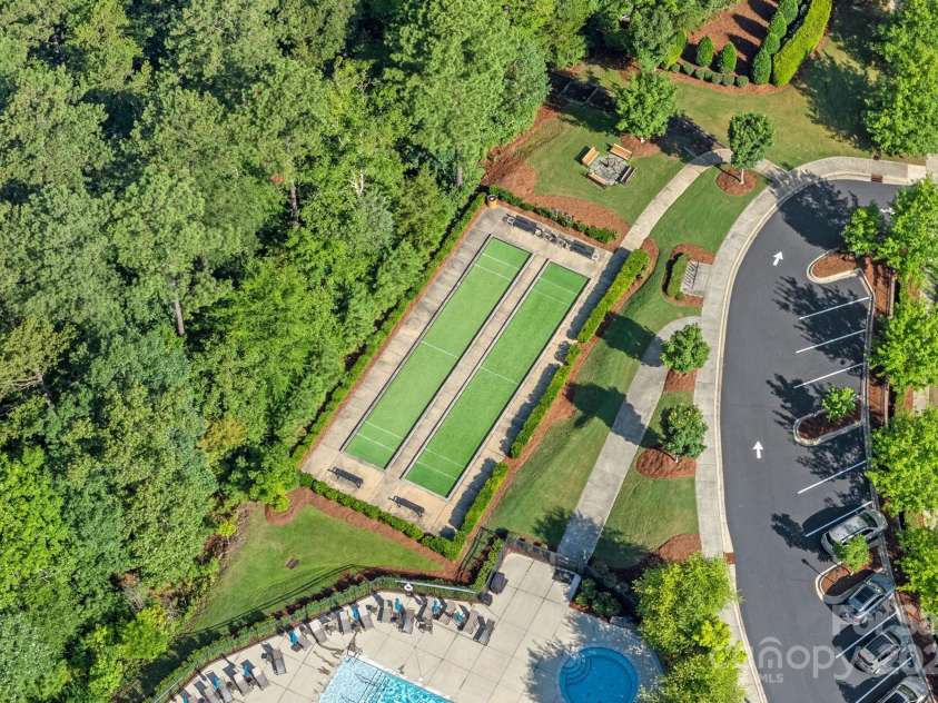 12018 Cove Court, Charlotte, NC 28278.  MLS# CAR4277468, YatesRealty ID 29607. 