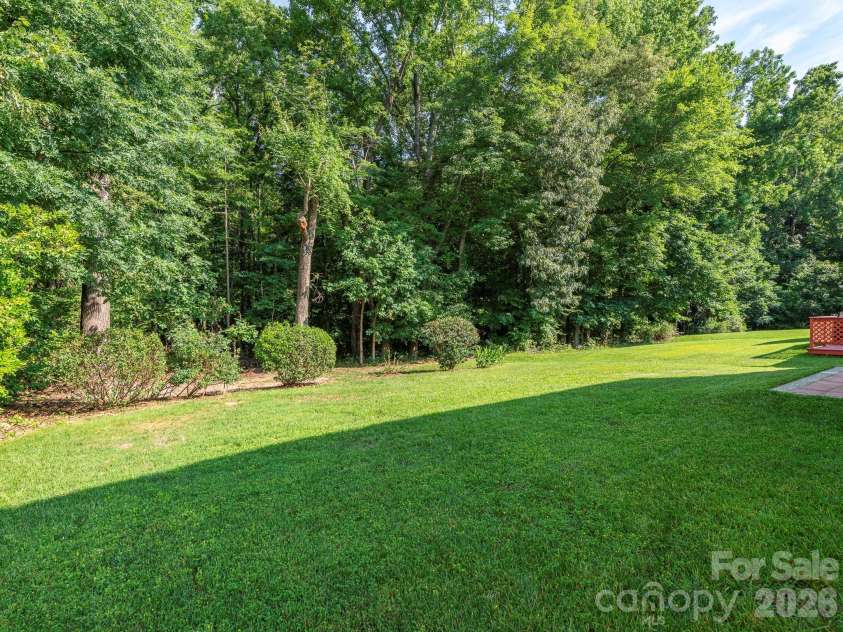 3926 Cameron Creek Drive, Matthews, NC 28105.  MLS# CAR4388932, YatesRealty ID 29608. 