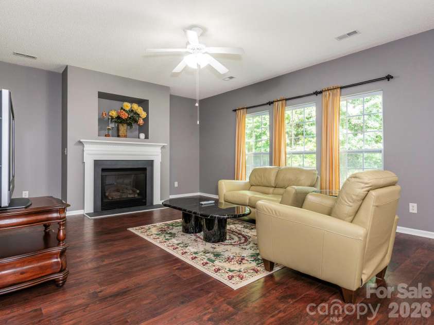 3926 Cameron Creek Drive, Matthews, NC 28105.  MLS# CAR4388932, YatesRealty ID 29608. 