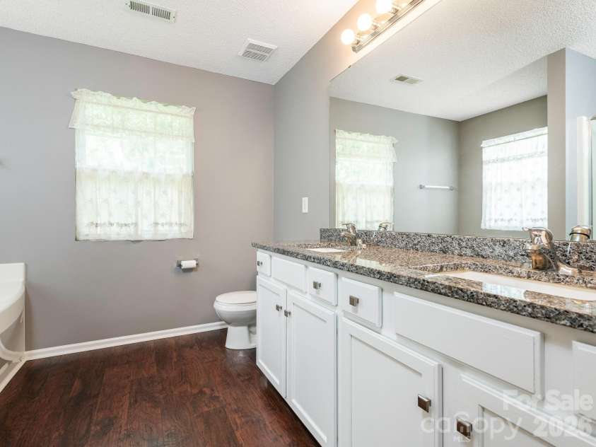 3926 Cameron Creek Drive, Matthews, NC 28105.  MLS# CAR4388932, YatesRealty ID 29608. 