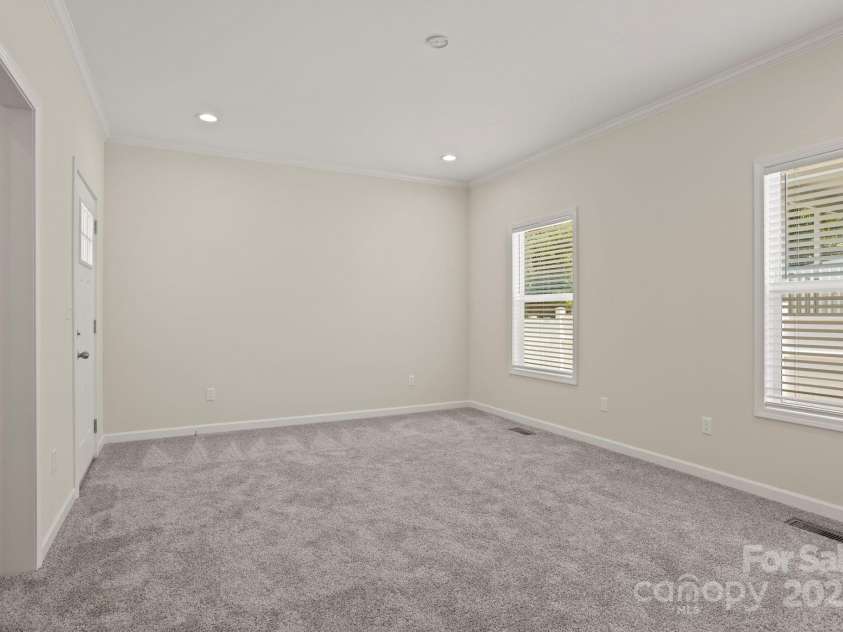 123 Bellamy Road, Asheville, NC 28806.  MLS# CAR4283195, YatesRealty ID 29609. 