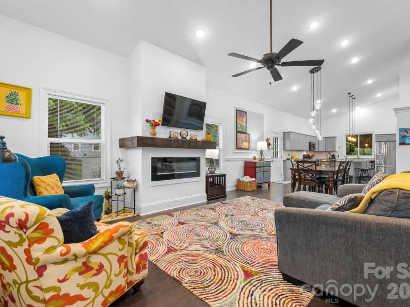 329 F Street, Newton, NC 28658.  MLS# CAR4390709, YatesRealty ID 29611. 