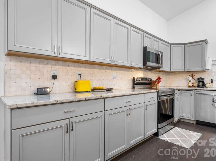 329 F Street, Newton, NC 28658.  MLS# CAR4390709, YatesRealty ID 29611. 