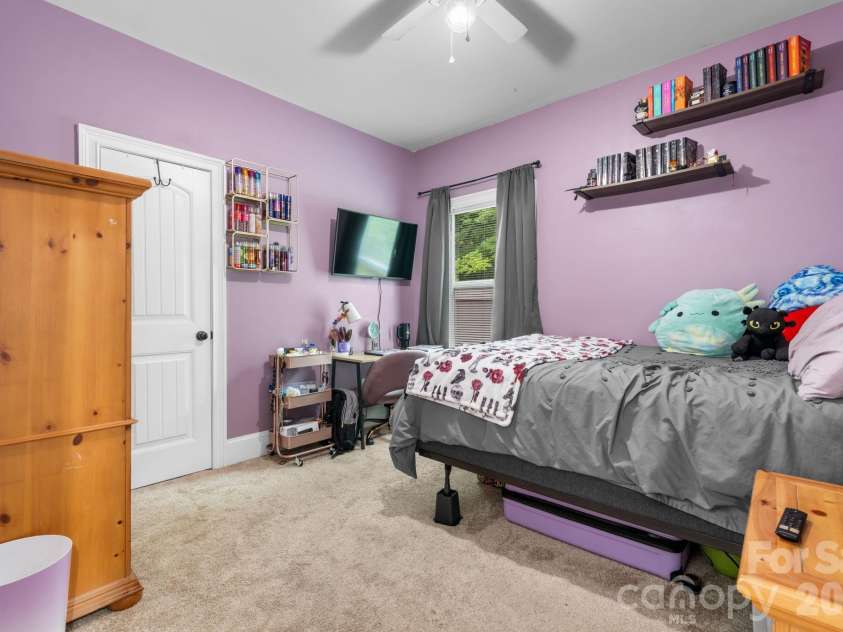 329 F Street, Newton, NC 28658.  MLS# CAR4390709, YatesRealty ID 29611. 