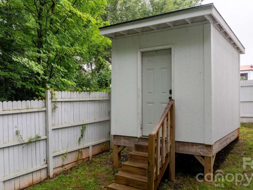 329 F Street, Newton, NC 28658.  MLS# CAR4390709, YatesRealty ID 29611. 