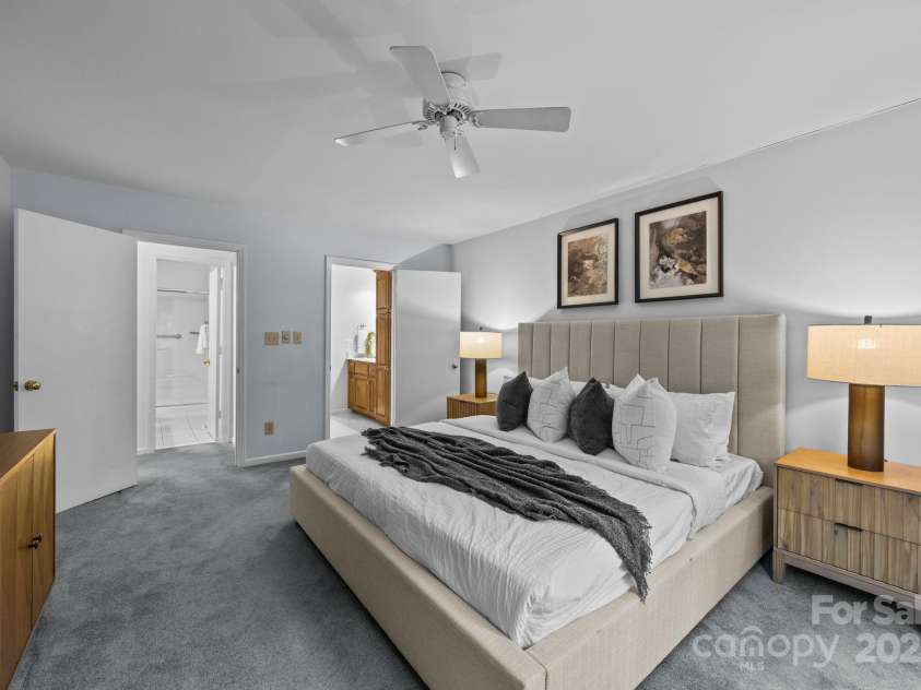 9008 St Croix Lane, Charlotte, NC 28277.  MLS# CAR4279557, YatesRealty ID 29611. 