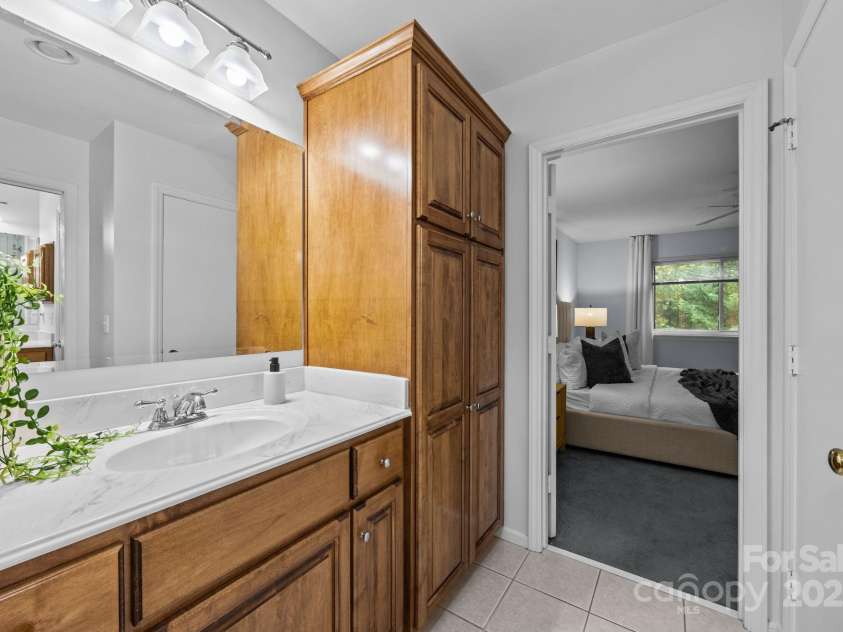 9008 St Croix Lane, Charlotte, NC 28277.  MLS# CAR4279557, YatesRealty ID 29611. 