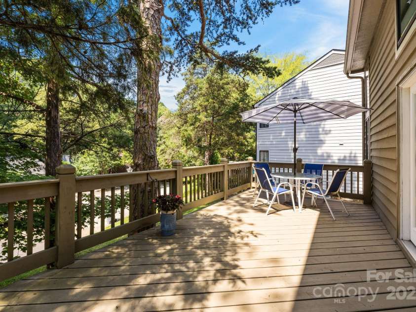 9008 St Croix Lane, Charlotte, NC 28277.  MLS# CAR4279557, YatesRealty ID 29611. 