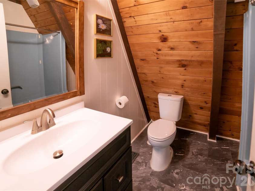 3555 Majestic View Place, Lenoir, NC 28645.  MLS# CAR4388844, YatesRealty ID 29612. 
