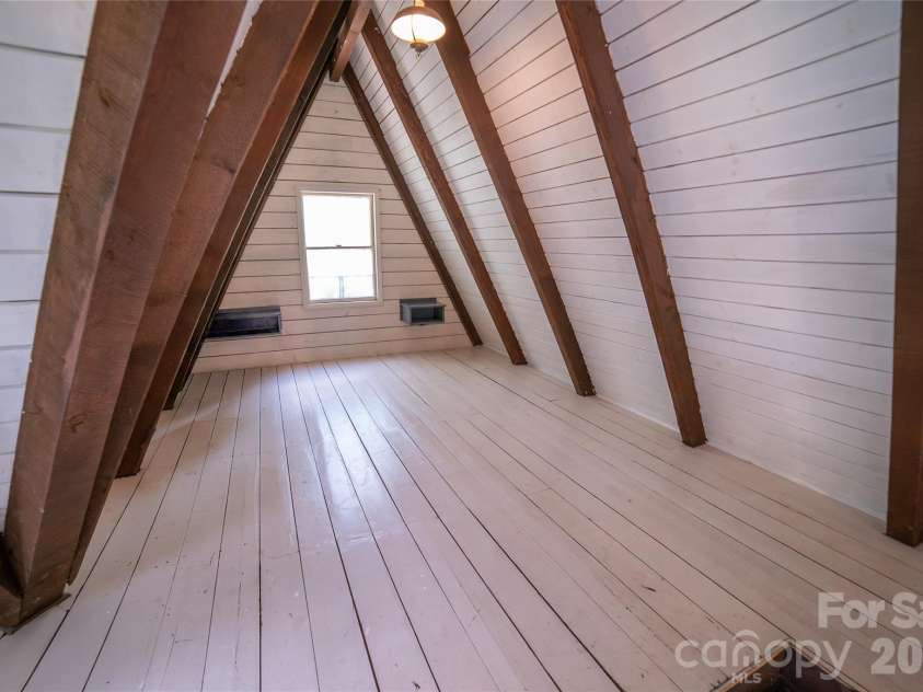 3555 Majestic View Place, Lenoir, NC 28645.  MLS# CAR4388844, YatesRealty ID 29612. 