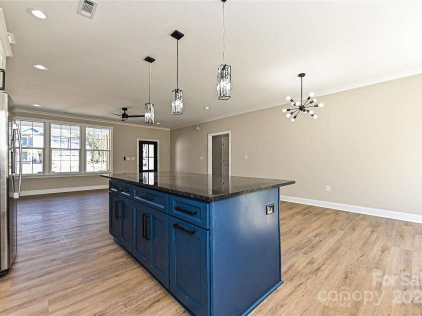 603 Elm Street, Cherryville, NC 28021.  MLS# CAR4229181, YatesRealty ID 29613. 