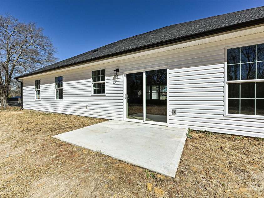 603 Elm Street, Cherryville, NC 28021.  MLS# CAR4229181, YatesRealty ID 29613. 