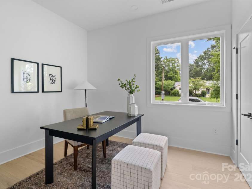 3822 Topsfield Road, Charlotte, NC 28211.  MLS# CAR4263013, YatesRealty ID 29614. 