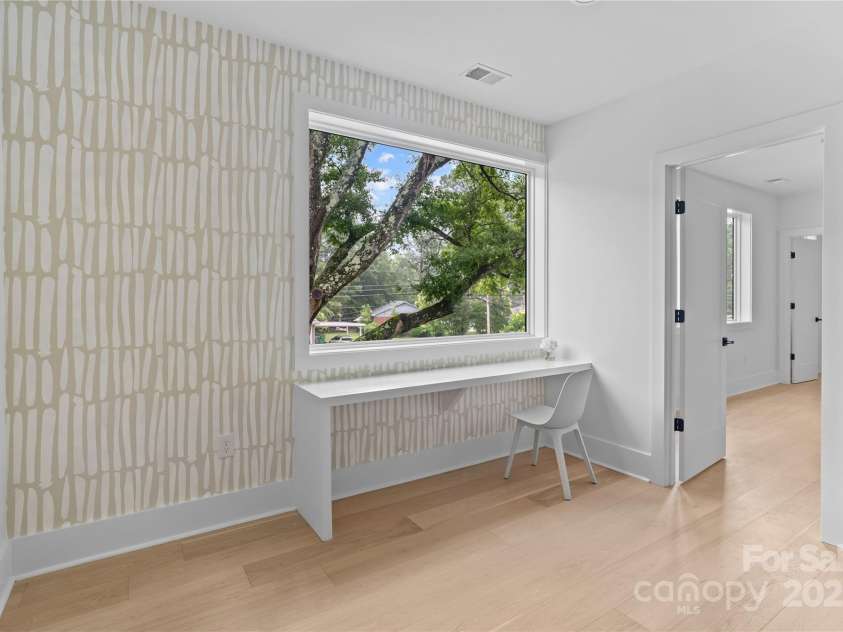 3822 Topsfield Road, Charlotte, NC 28211.  MLS# CAR4263013, YatesRealty ID 29614. 