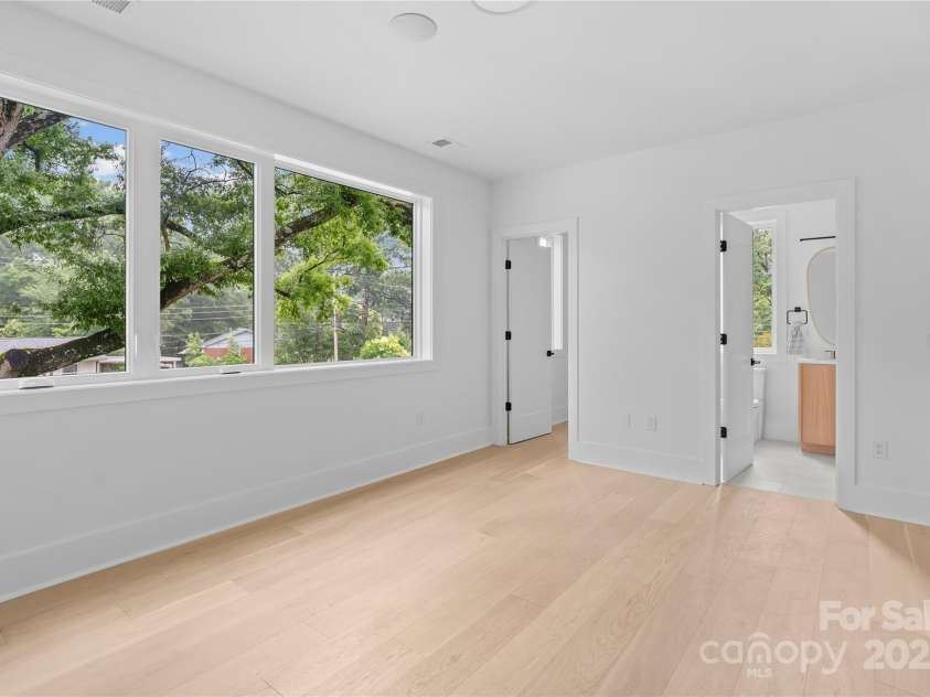 3822 Topsfield Road, Charlotte, NC 28211.  MLS# CAR4263013, YatesRealty ID 29614. 