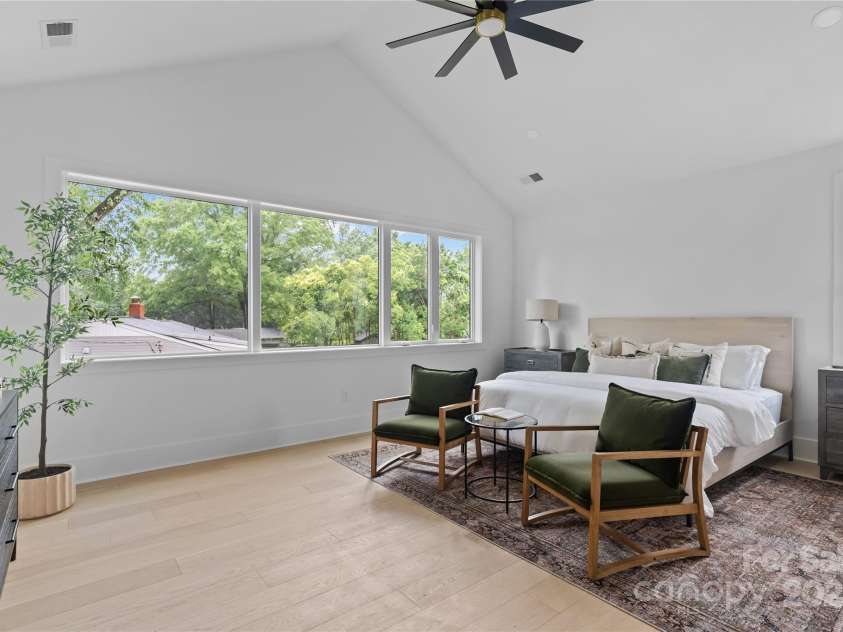 3822 Topsfield Road, Charlotte, NC 28211.  MLS# CAR4263013, YatesRealty ID 29614. 