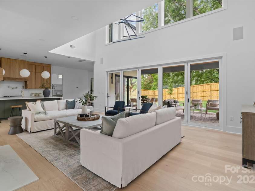 3822 Topsfield Road, Charlotte, NC 28211.  MLS# CAR4316763, YatesRealty ID 29614. 