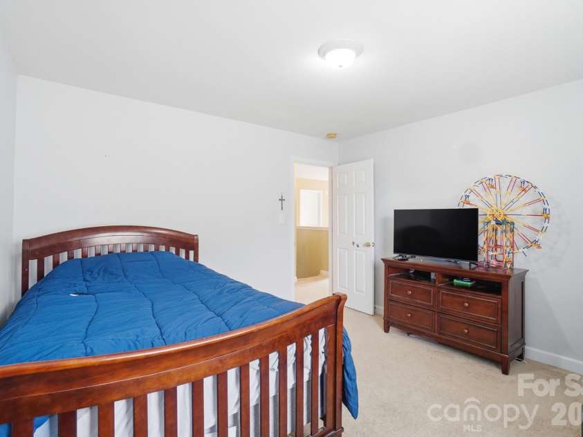 6629 Thistle Down Drive, Harrisburg, NC 28075.  MLS# CAR4367628, YatesRealty ID 29615. 