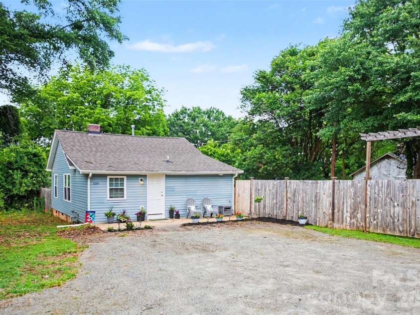 2201 Acme Road, Belmont, NC 28012.  MLS# CAR4386802, YatesRealty ID 29617. Ample Parking