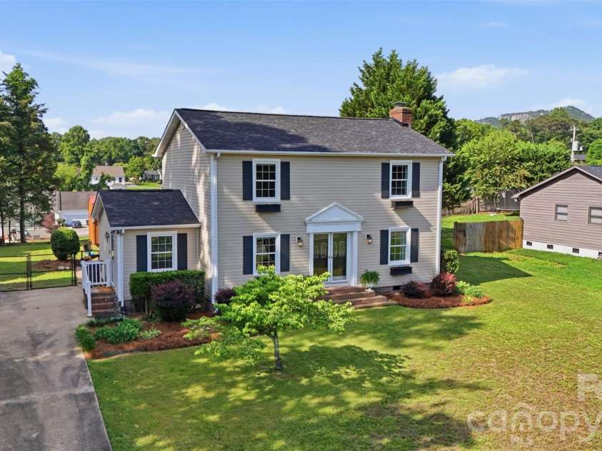 634 Carson Road, Gastonia, NC 28052.  MLS# CAR4388271, YatesRealty ID 29618. 