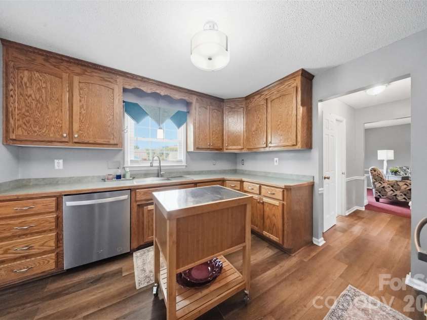 634 Carson Road, Gastonia, NC 28052.  MLS# CAR4388271, YatesRealty ID 29618. 