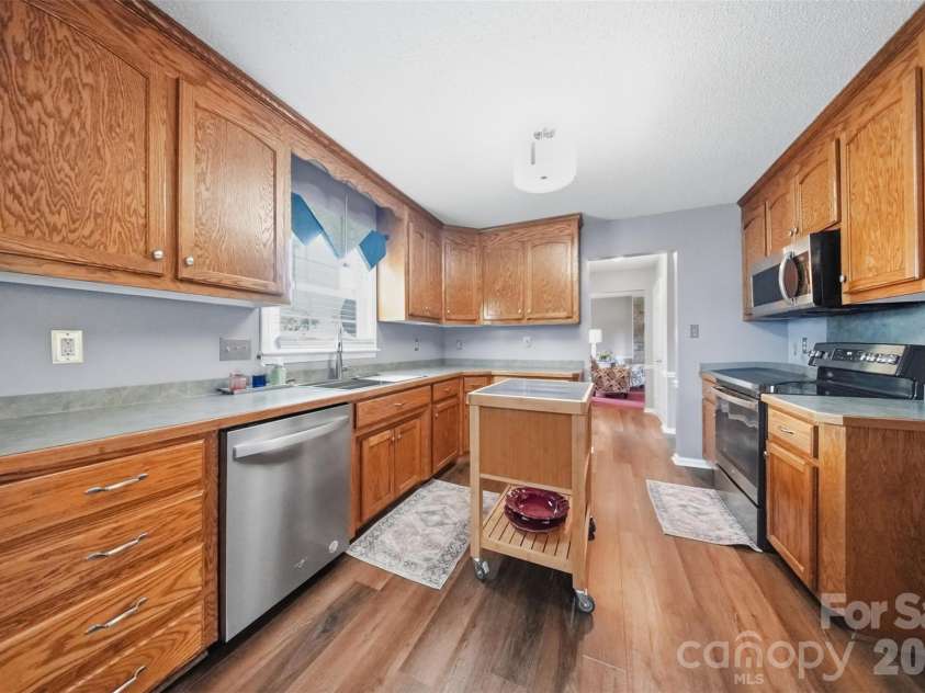634 Carson Road, Gastonia, NC 28052.  MLS# CAR4388271, YatesRealty ID 29618. 