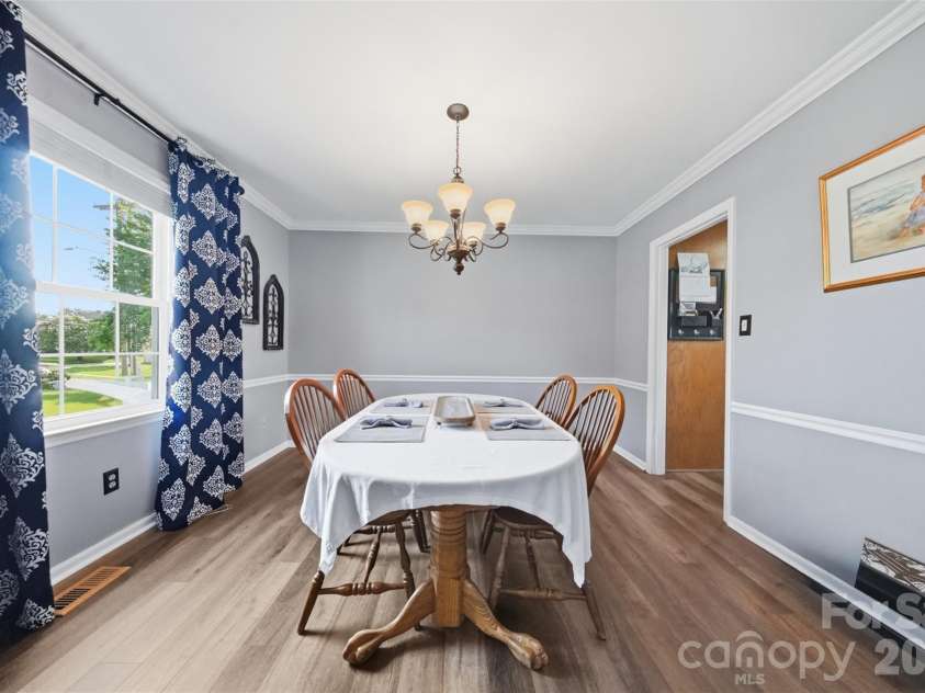 634 Carson Road, Gastonia, NC 28052.  MLS# CAR4388271, YatesRealty ID 29618. 